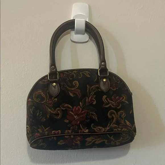 Liz Claiborne Black and Brown Floral Shoulder Bag like new tapestry - Picture 3 of 5